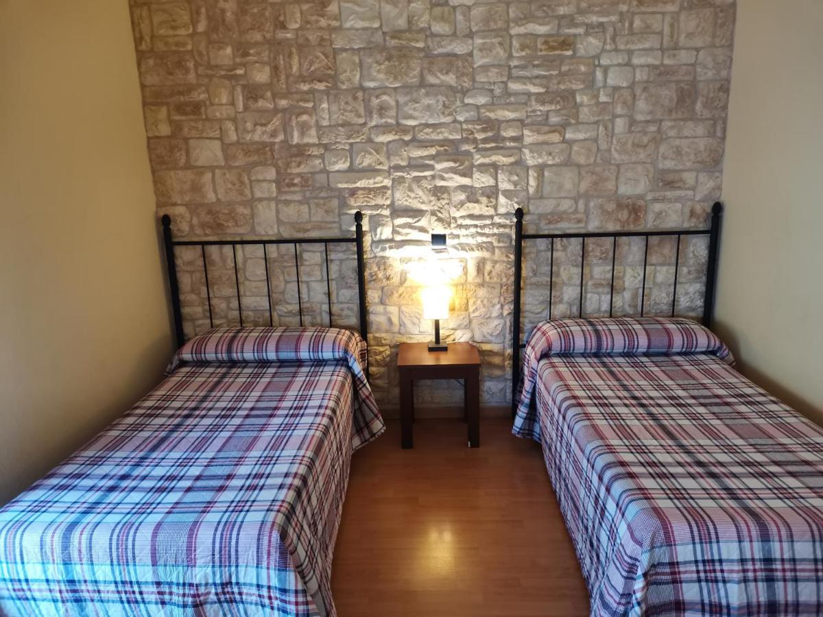Hostal Del Senglar Espluga de Francolí Eksteriør billede